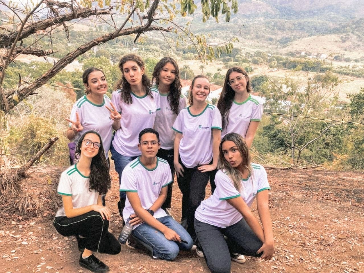 foto estudantes projeto de educacao ambiental 2024