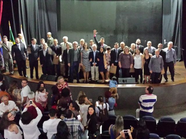 Nova Diretora-Geral do Campus Santa Teresa toma posse em solenidade realizada no Teatro do Campus Vitória